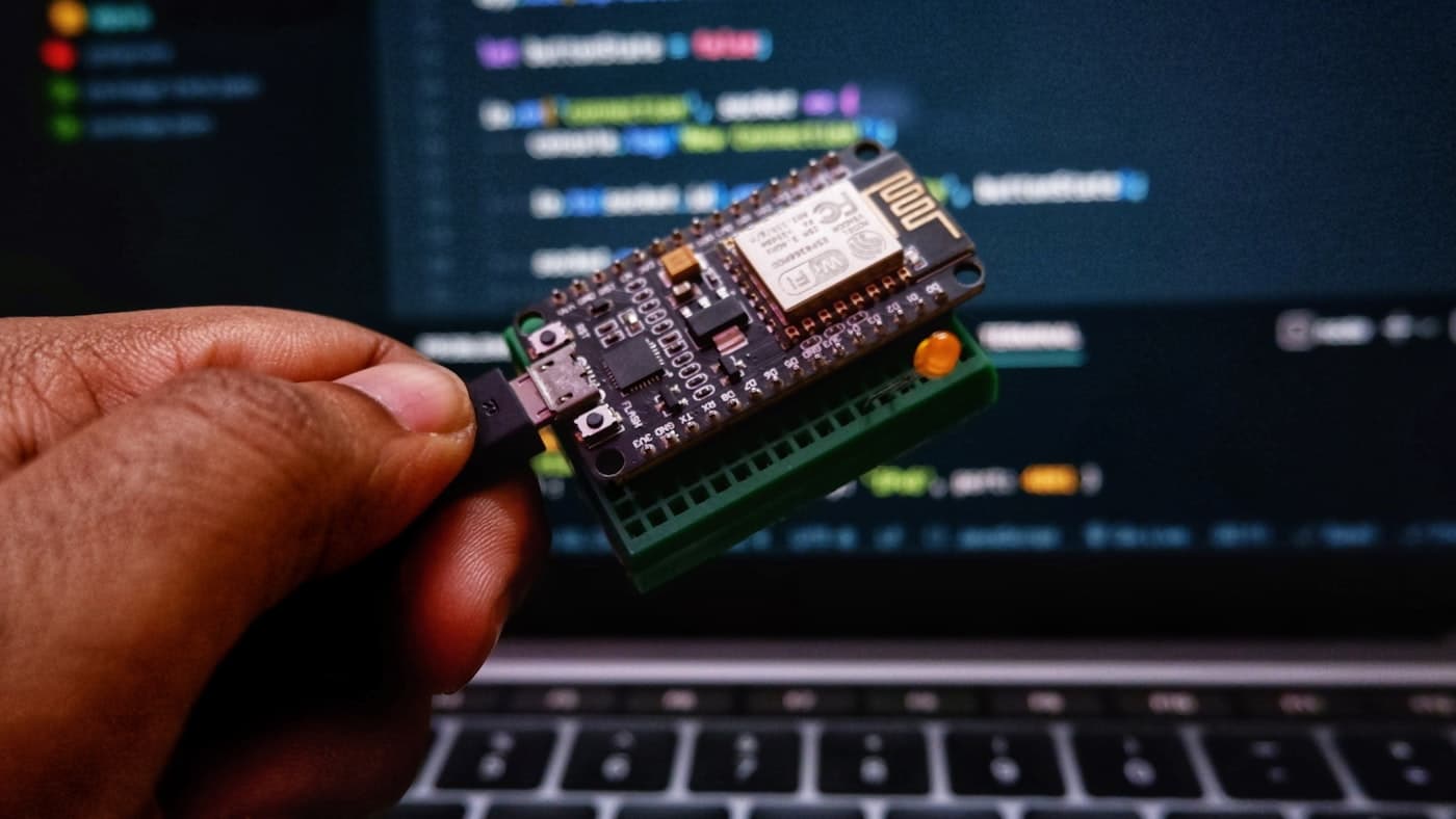 IoT device and platform