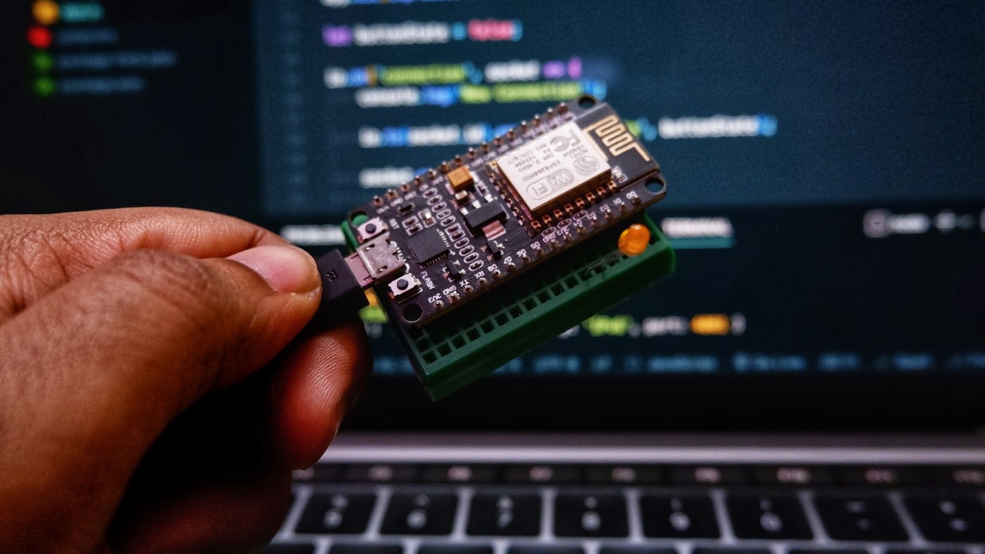 IoT device and platform